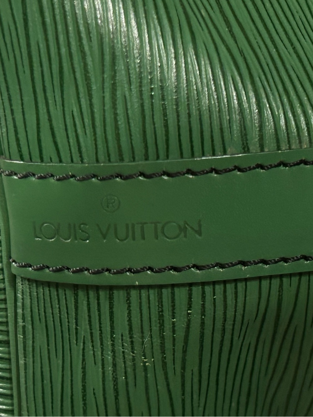 Rare LOUIS VUITTON Petit Noe Bucket Bag Borneo Green Epi Leather Black Stitch - Picture 15 of 15